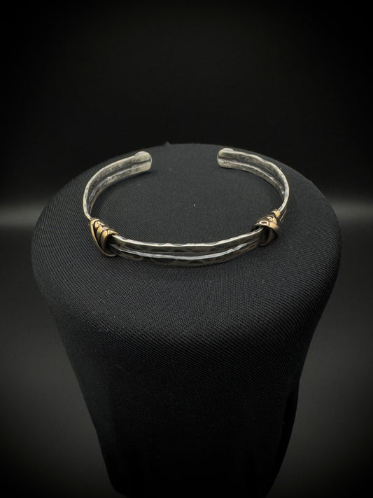 Hammered vintage Cuff unisex