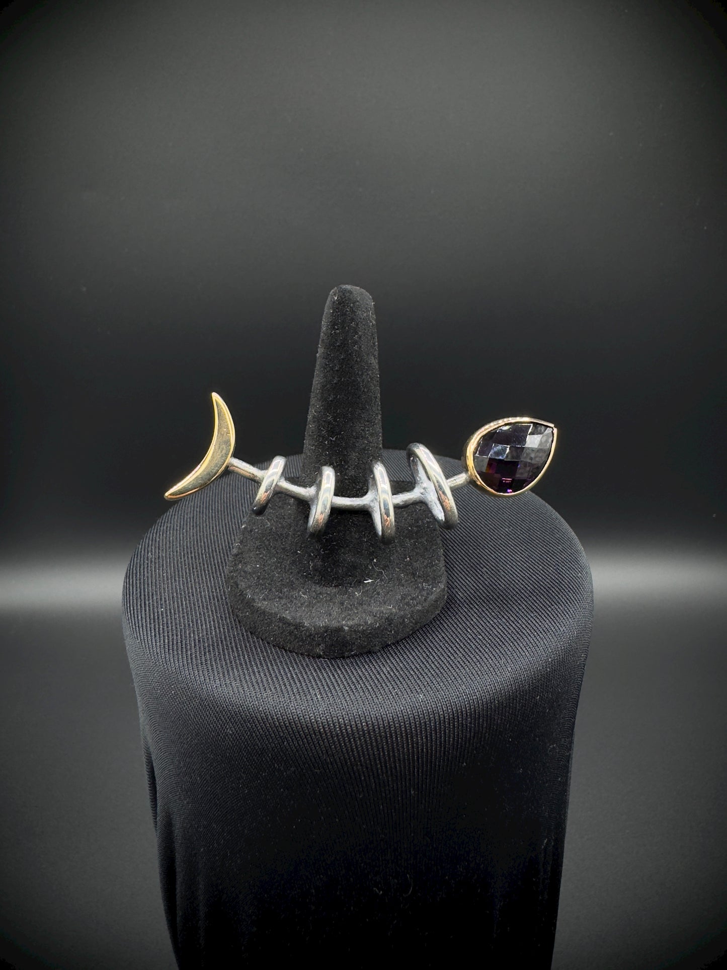 Fishbone Gem Ring