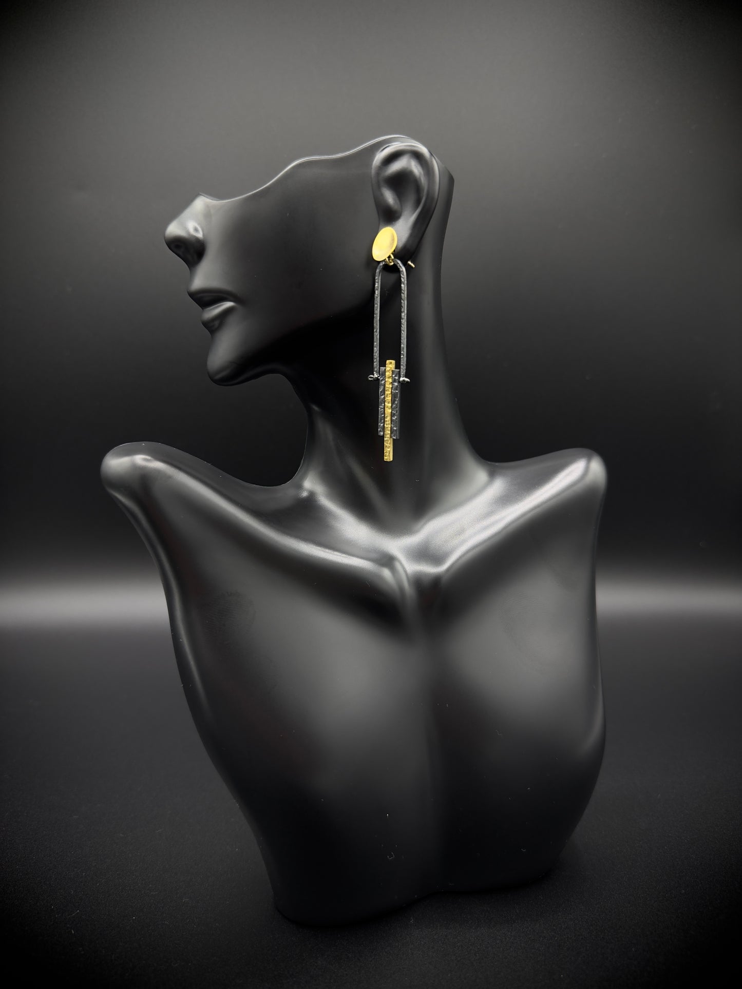 Two Tone Column Earring