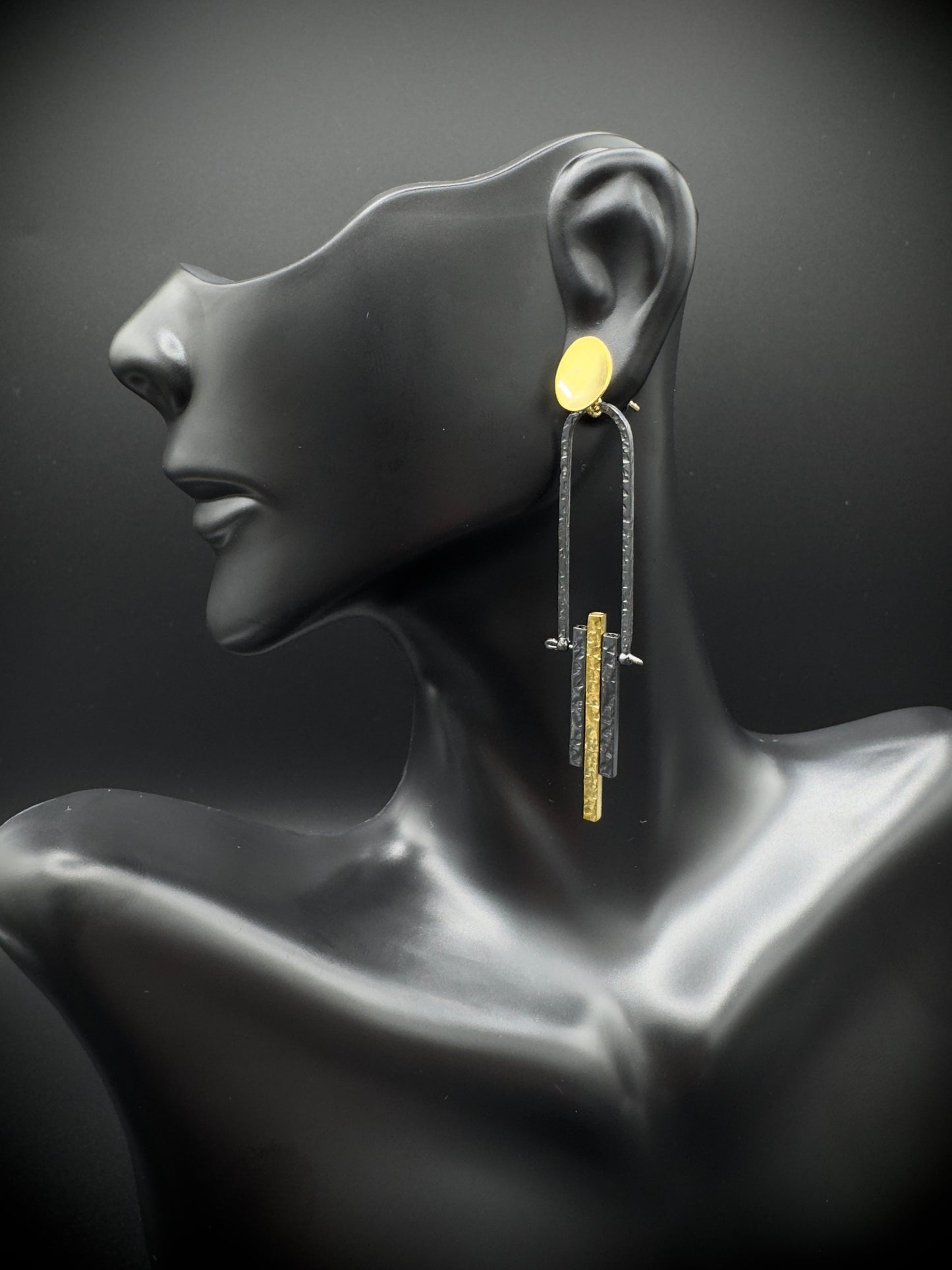 Two Tone Column Earring